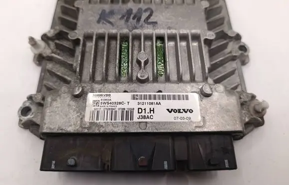 Volvo V50 Engine control unit/module 5WS40328CT 31211081AA