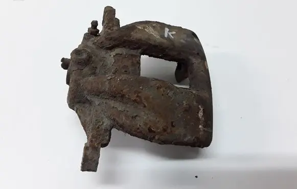 Honda CR-V Front brake caliper