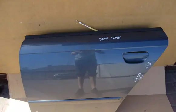 Audi A4 S4 B7 8E 8H Rear door