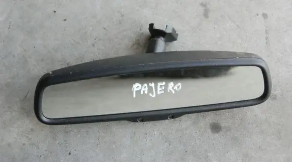 Mitsubishi Pajero Rear view mirror (interior) 200KM