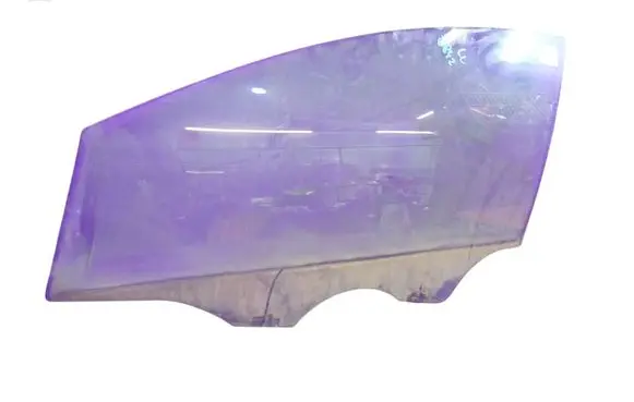 Seat Altea XL Front door window glass four-door