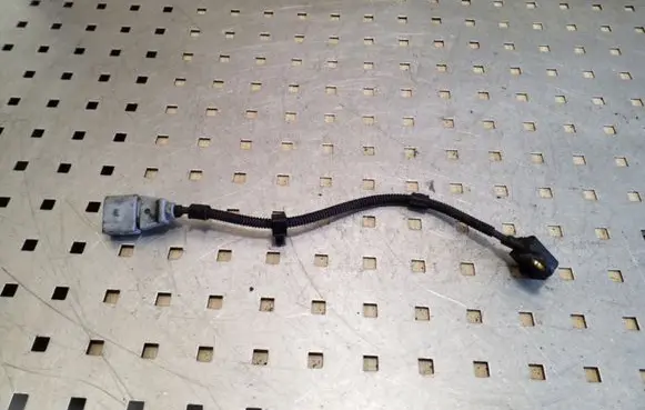 Audi A3 S3 A3 Sportback 8P Crankshaft position sensor 9805940
