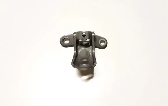 Hyundai Tucson JM Front door upper hinge A047615