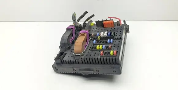 Volvo XC90 Fuse module 31314469