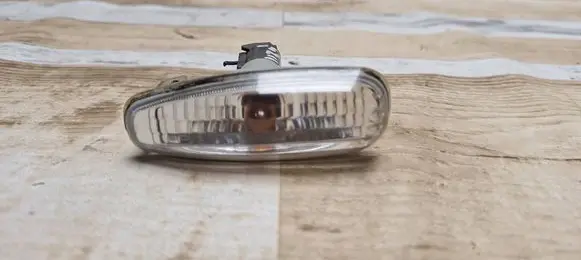 Hyundai Grandeur Front fender indicator light 923033L1