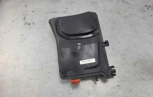Intake resonator