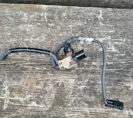 Lexus GX J120 Vacuum valve 2586046130