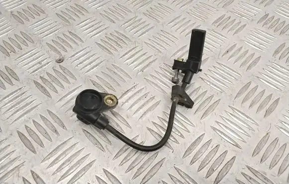 BMW 5 F10 F11 Crankshaft position sensor 7582842