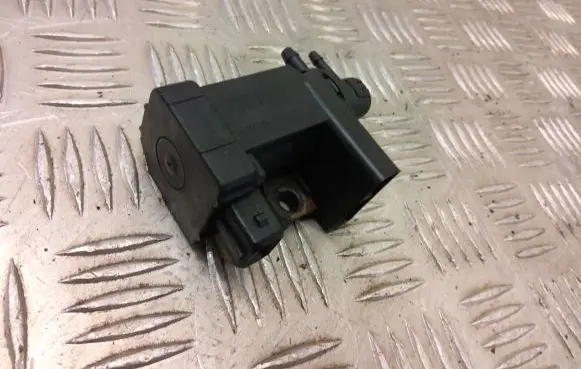 Chevrolet Captiva Valve vacuum 30512897