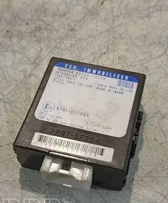 Toyota Corolla E120 E130 Engine control unit/module 8978012140 97RI012008