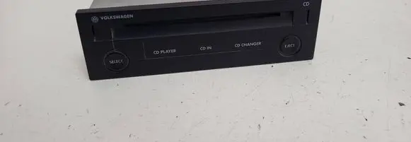 Volkswagen PASSAT B5.5 CD/DVD changer FA011730B