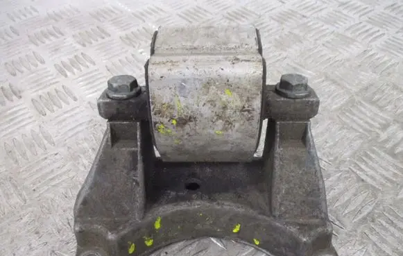 BMW 2 Active Tourer U06 Engine mount vacuum valve A1402421340