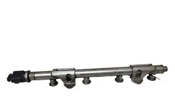 Volkswagen Golf VII Fuel main line pipe 04E133320D 1334220029