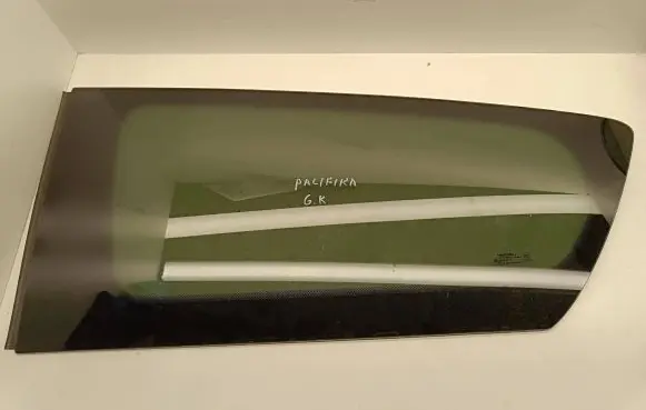 Chrysler Pacifica Rear side window P68238495AC