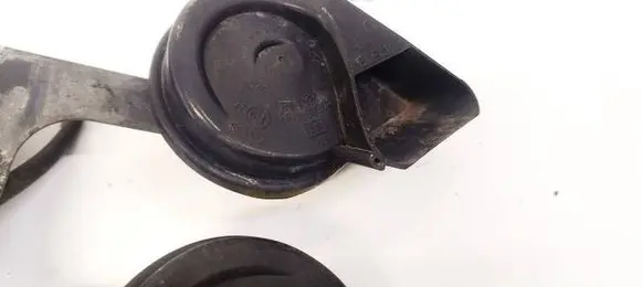Audi A6 S6 C6 4F Horn signal E9001165