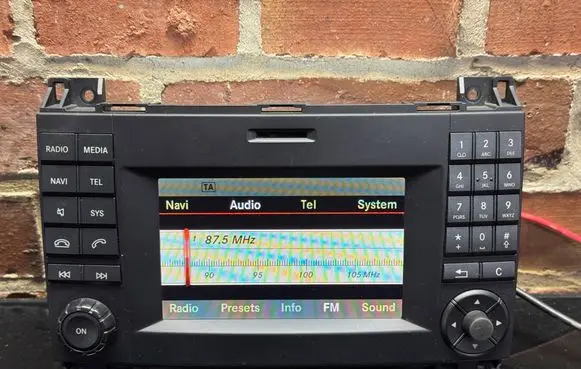 Mercedes-Benz Vito Viano W447 Radio/CD/DVD/GPS head unit A4479012402 A4479002405 A4479029802