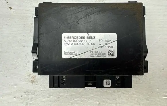 Mercedes-Benz C W205 Gearbox control unit/module A2139003217 A0009018906 A2C17489400