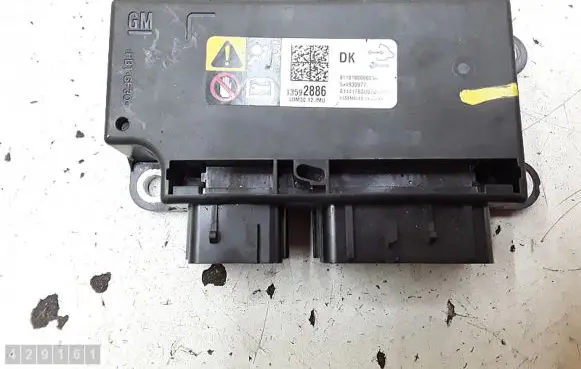 Opel Mokka Airbag control unit/module 13592886