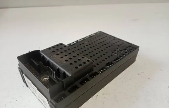 Volvo S60 Fuse box set 8645410 8645411 00W226