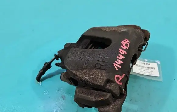 Ford C-MAX II Front brake caliper IMPRK1449494