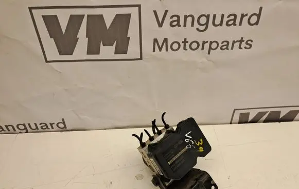 Hyundai i40 ABS Pump 589203Z970