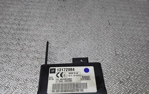 Opel Signum Tire pressure sensor 13172984