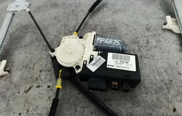 Peugeot 807 Front door window regulator with motor 