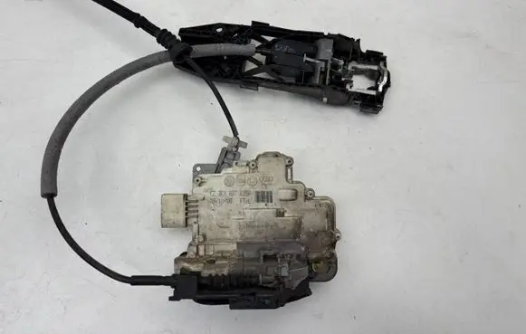 Skoda Superb B6 (3T) Front door lock 3C1837015A 5N0837017C