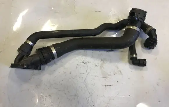 BMW 1 E81 E87 Engine coolant pipe/hose 7800048 1436377