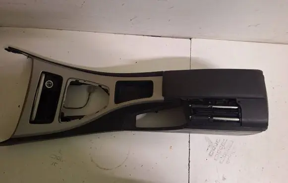 BMW 3 E90 E91 Armrest 1432476 90116181 BSS3S01C19