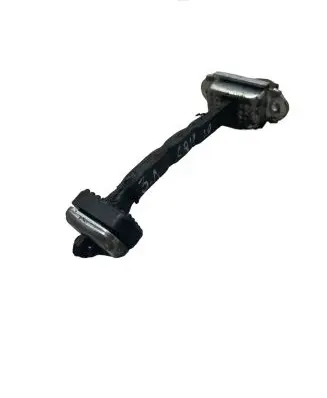 Honda CR-V Rear door check strap stopper