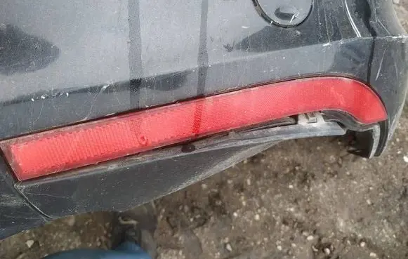 Rear tail light reflector