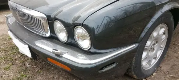 Jaguar XJ X308 Under headlight/headlamp trim 4651AF GREEN