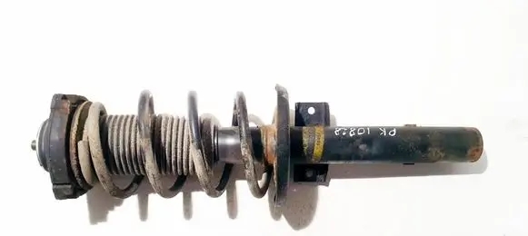 Volkswagen Polo IV 9N3 Front shock absorber/damper