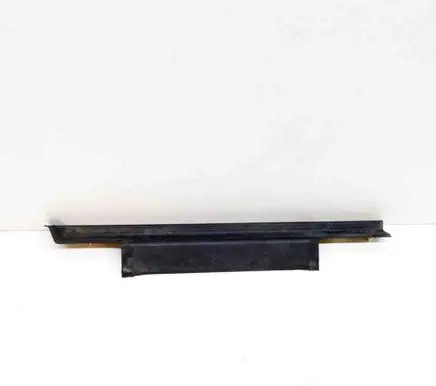 Mercedes-Benz R W251 Rear sill trim cover A2516800535