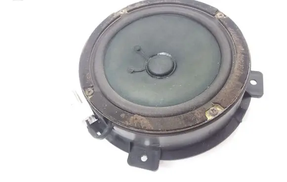 Hyundai Trajet Front door speaker 963303A000