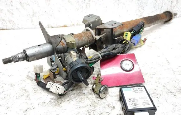 Subaru Forester SF Engine ECU kit and lock set 88205FC001 96110570 1555000010