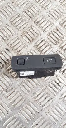 Volvo V60 Tailgate opening switch 31443873 P31443873