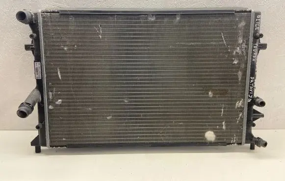 Audi A3 S3 8V Coolant radiator 1K0121251CL RM2041 M144771