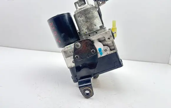 Toyota Prius (XW20) ABS Pump 4451047050 1PL181387