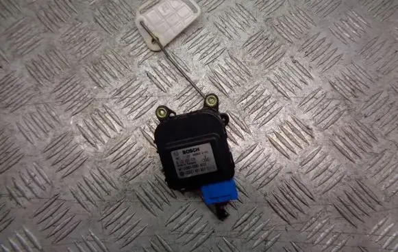 Audi A6 S6 C5 4B A/C air flow flap actuator/motor 4B1820511C