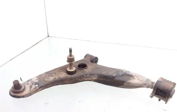 Mitsubishi Space Star Front lower control arm/wishbone