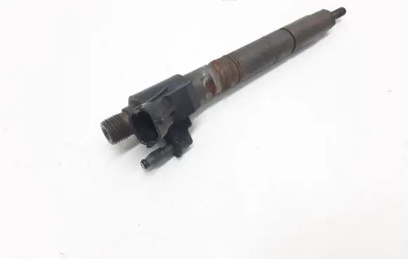 Volvo XC60 Fuel injector 31272767