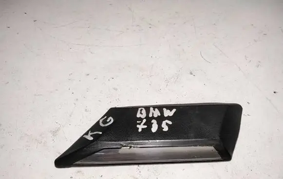 BMW 7 E38 Rear fender molding trim 8125353 6808870