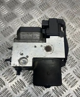 Volkswagen PASSAT B5.5 ABS Pump 3B0614111 0265220621