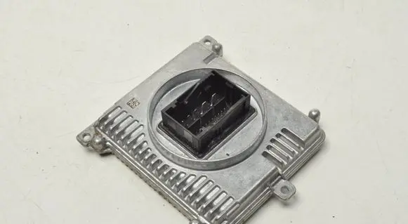 Ford Explorer Voltage converter/converter module 992941572AG