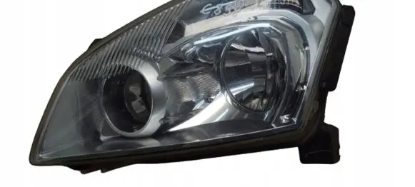 Nissan Qashqai Headlight/headlamp