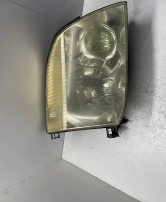 Nissan X-Trail T30 Headlight/headlamp