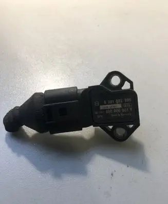 Volkswagen Golf V Air pressure sensor 038906051B