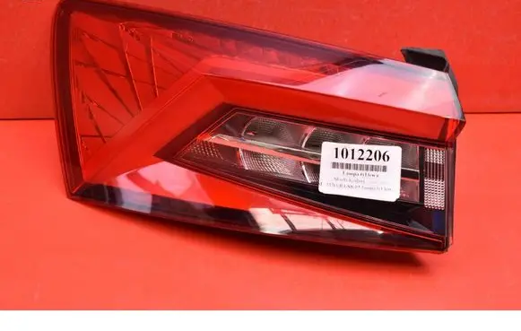 Skoda Kodiaq Rear/tail lights 565945207A